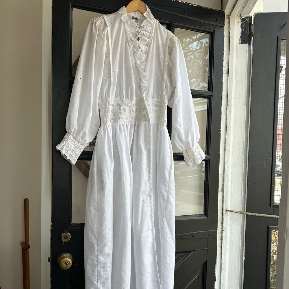 Vintage White Eyelet Button Ruffle Wrap Nightgown Dress 1980s